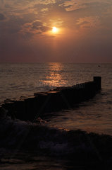 Markgrafenheide  Sonnenuntergang am Strand