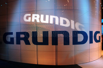Logo  Schild  Emblem von Grundig