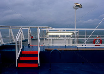 An Deck einer Faehre der Reederei Color Line