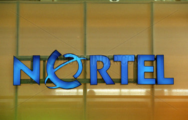Hannover  CeBIT 2005  Logo des Netzwerkspezialisten NORTEL