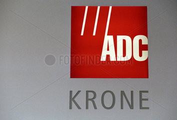 Hannover  CeBIT 2005 - Firmenlogo der ADC KRONE GmbH