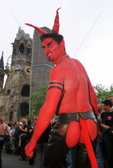 Berlin  Deutschland  Teufel auf dem Christopher Street Day