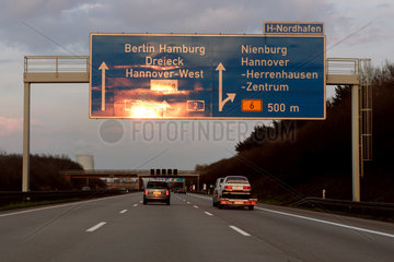 Hannover  Richtungsanzeiger auf der A2 Richtung Berlin