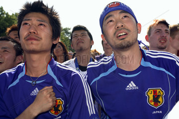 Fussballfans WM 2006: Entgeisterte japanische Maenner