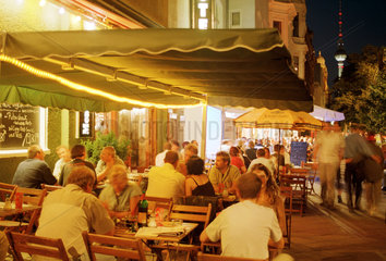 Berlin  Deutschland  Restaurants und Cafes in der Oranienburger Strasse