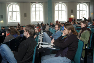 Studenten in der Humboldt-Universitaet in Berlin
