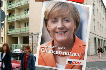 Wahlplakat der CDU mit Angela Merkel in Potsdam