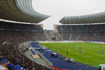 Fussballspiel im Berliner Olympiastadion (SV Werder gegen Hertha BSC)