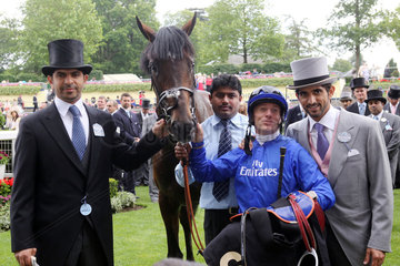 Royal Ascot  Elite Army with Kieren Fallon  owner Sheikh Hamdan bin Mohammed al Maktoum (right) and trainer Saeed bin Suroor after winning the King George V Stakes