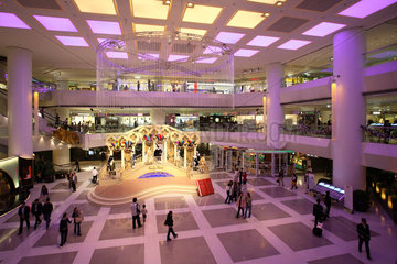 Modernes Einkaufszentrum im Stadtteil Central in Hongkong