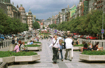 Strassenszene auf dem Wenzelsplatz in Prag
