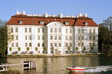 Berlin  Schloss Koepenick an der Spree