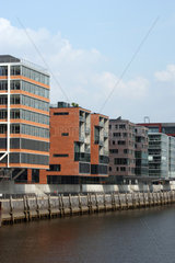 Hamburg  Neubauten der Hafen-City am Grasbrook