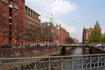 Hamburg  Lagerhaeuser in der Speicherstadt im Hafen Hamburg