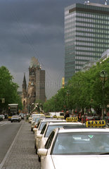 Berlin  Taxis vor Gedaechtniskirche