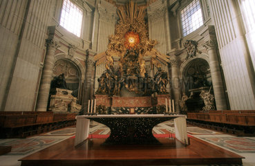 Rom  ein Altar des Petersdoms