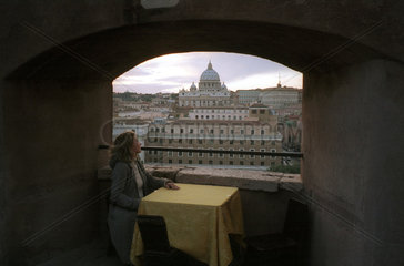 Rom  Blick von der Engelsburg zum Petersdom