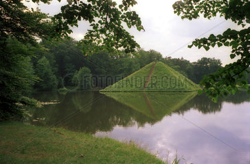 Cottbus  Pyramide im Park Branitz