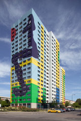 Berlin  farbig gestalteter Plattenbau