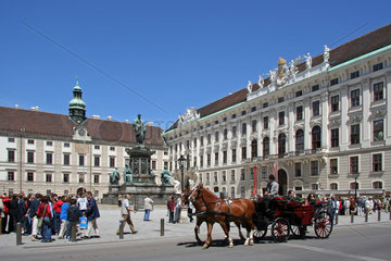 Wien  Fiaker in der Hofburg