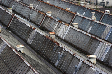 Berlin  Dachkonstruktion einer Industriehalle