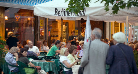 Berlin  Strassencafe am Kurfuerstendamm