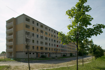 Eisenhuettenstadt  Abriss von Plattenbauten