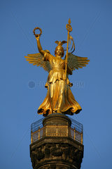 Berlin  Goldener Engel auf der Siegessaeule