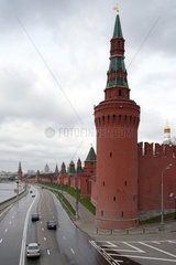 Moskau  Eckturm der Kremlmauer