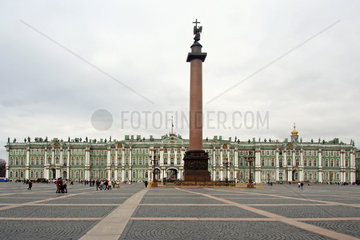 St. Petersburg  die Eremitage am Schlossplatz