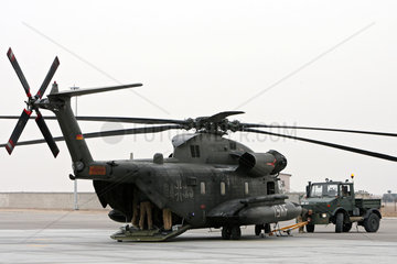 Mazar-e Sharif  Afghanistan  Transporthubschrauber CH-53
