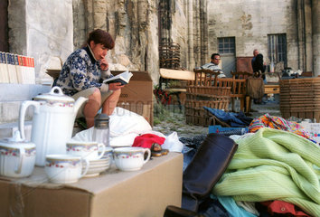 Flohmarkt in Avignon  Suedfrankreich
