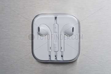 Hamburg  Deutschland  Apple EarPods fuer das iPhone 5 von Apple
