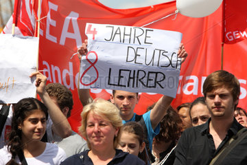 Berlin  Deutschland  Schueler-Demo fuer eine bessere Bildung