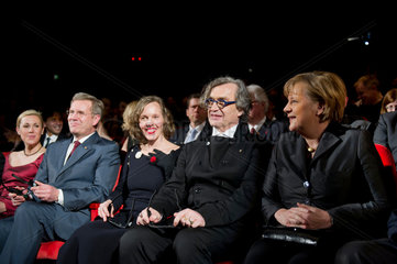 Berlin  Deutschland  Besucher auf der Berlinale-Premiere von Pina