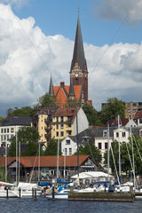 Flensburger Foerde und Ostufer mit Kirche St. Juergen