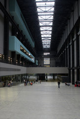 London - Innenansicht der Haupthalle der Tate Modern