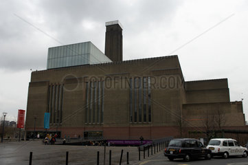 London - Die Tate Modern  ein ehemaliges Kraftwerk