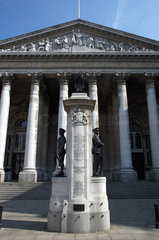 London - Denkmal gefallener Soldaten vor der Royal Exchange