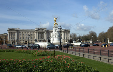 London - Buckingham Palace und Queen Victoria Memorial