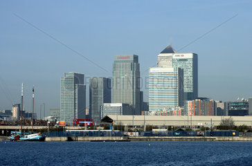 London - Blick nach Canary Wharf von den Royal Docks aus