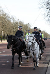 London - Metropolitan Police zu Pferde im Dienst