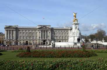 London - Buckingham Palace und Queen Victoria Memorial