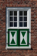Potsdam  Fenster mit Fensterlaeden im Hollaendischen Viertel
