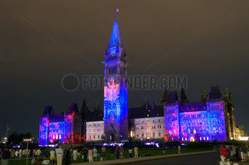 Ottawa - Das Parlamentsgebaeude am Parliament Hill bei Nacht