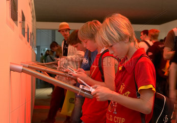 Leipzig - Kinder testen Spieleneuheiten auf der Games Convention
