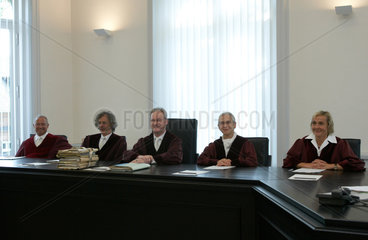 Karlsruhe - Die Richter des 2. Senates am Bundesgerichtshofs