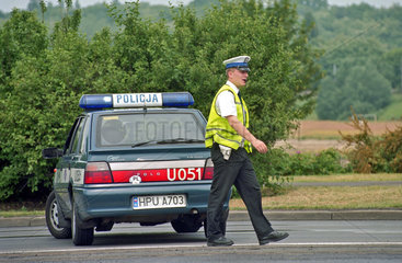 Verkehrspolizist bei einer Kontrolle  Poznan  Polen