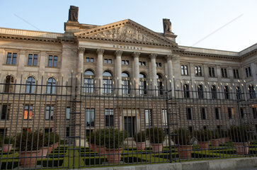 Berlin - Der Bundesrat  die Vertretung der Laender