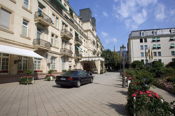 Baden-Baden  Eingang des Brenner's Park Hotel